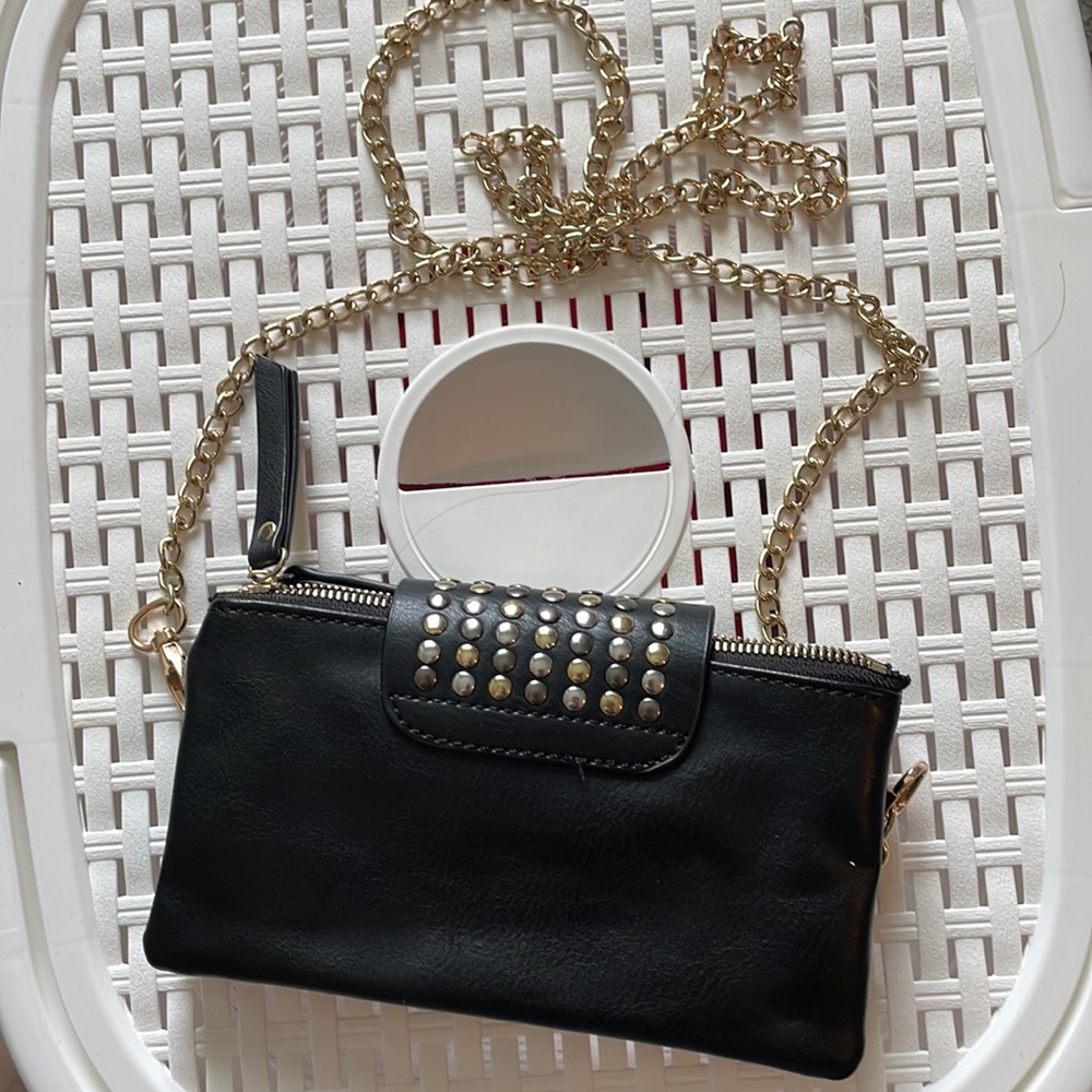 Olivia Miller black/gold/silver crossbody like new! - Picture 3 of 7